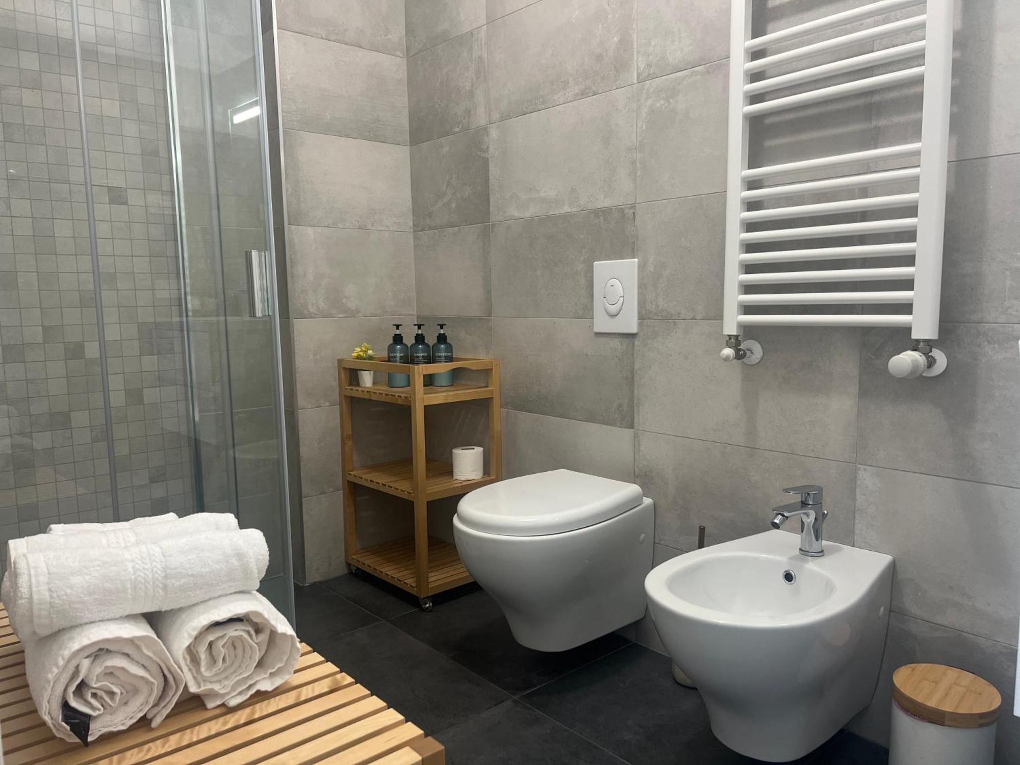 Regina Milano In Melegnano - Wifi, Breakfast Box And Terrace Διαμέρισμα Εξωτερικό φωτογραφία