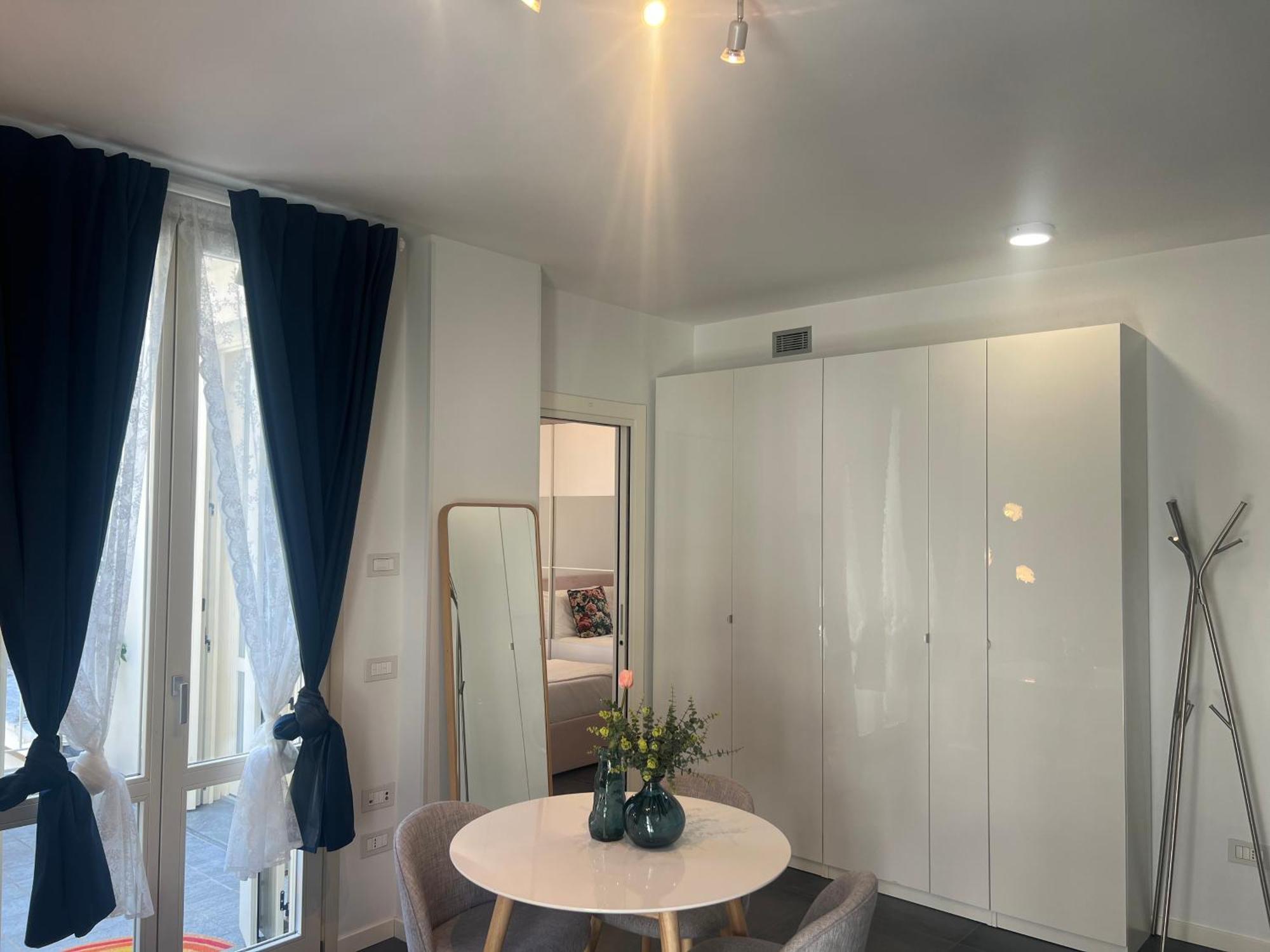 Regina Milano In Melegnano - Wifi, Breakfast Box And Terrace Διαμέρισμα Εξωτερικό φωτογραφία