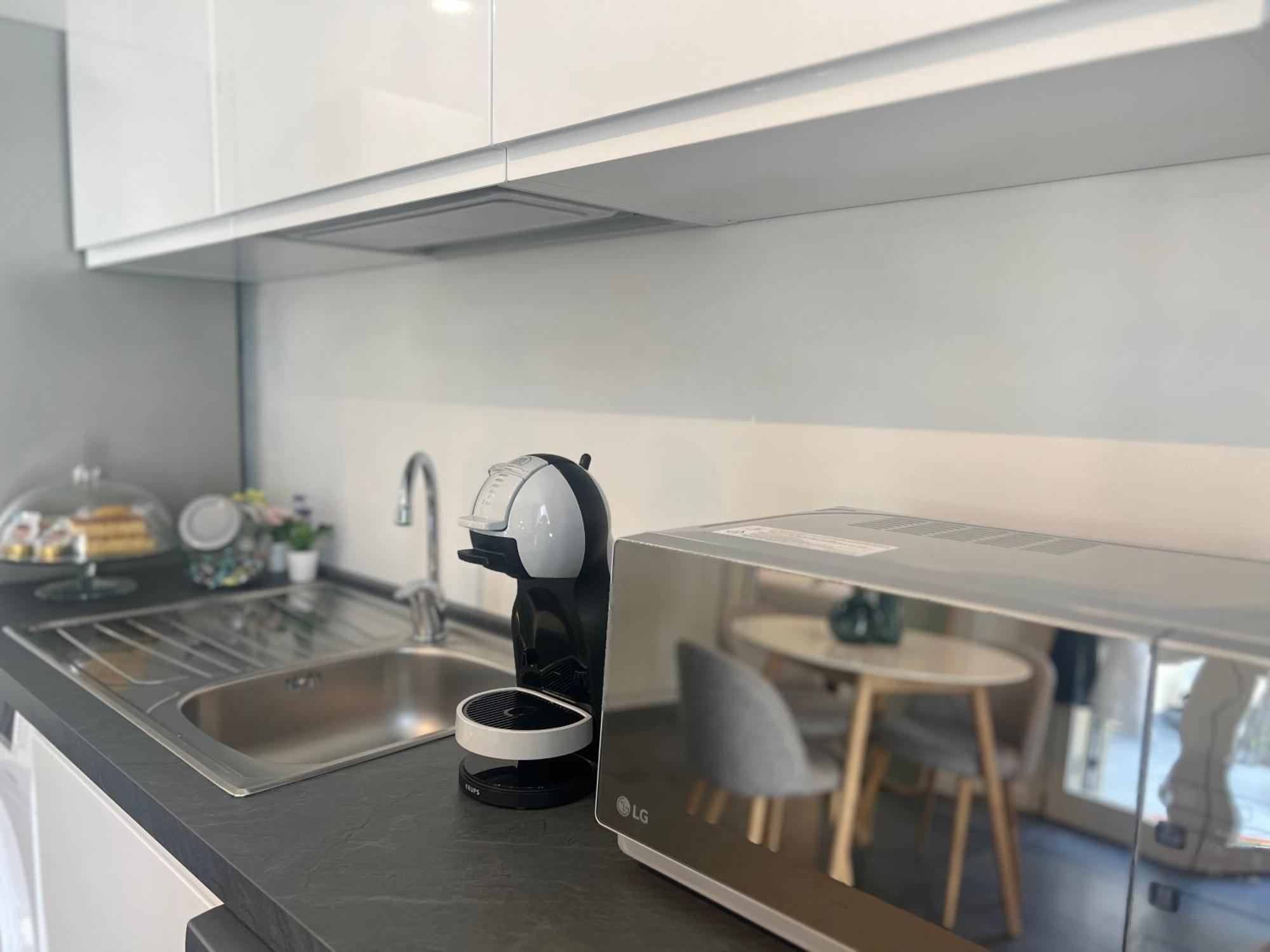 Regina Milano In Melegnano - Wifi, Breakfast Box And Terrace Διαμέρισμα Εξωτερικό φωτογραφία